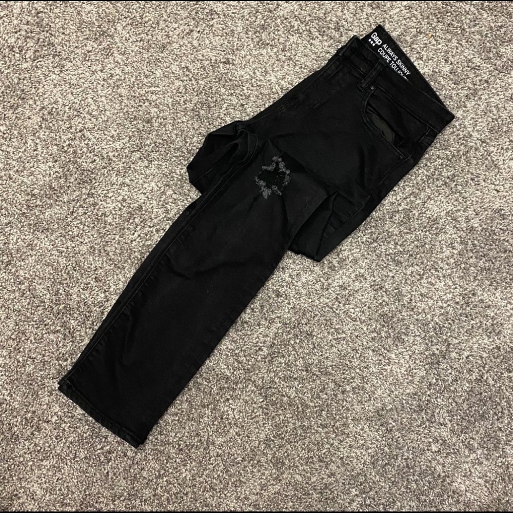 Gap- black skinny jeans